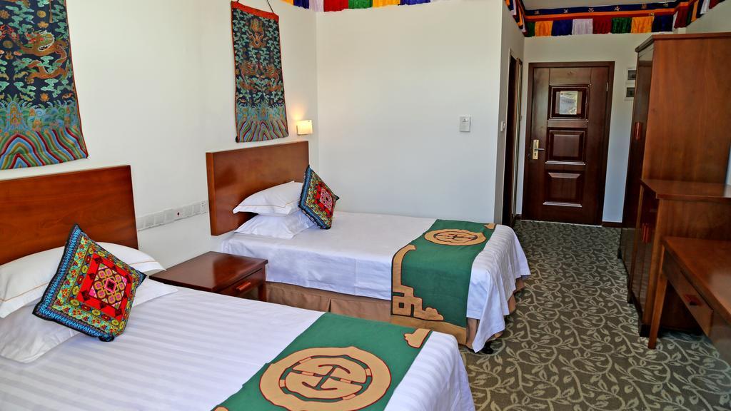 High Mountain Resort-Deqin Deqen Rom bilde